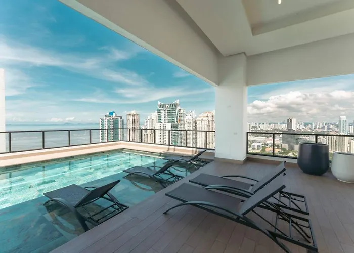 Deluxe Loft With City And Ocean View